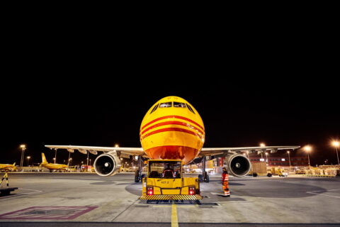 DHL   HUB